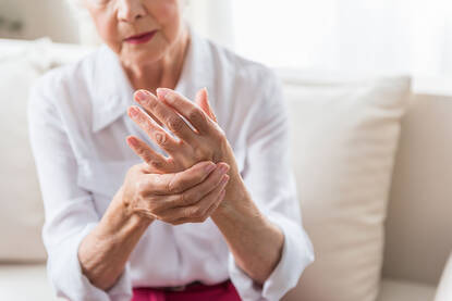Het verschil tussen artritis en artrose: Wat je moet weten